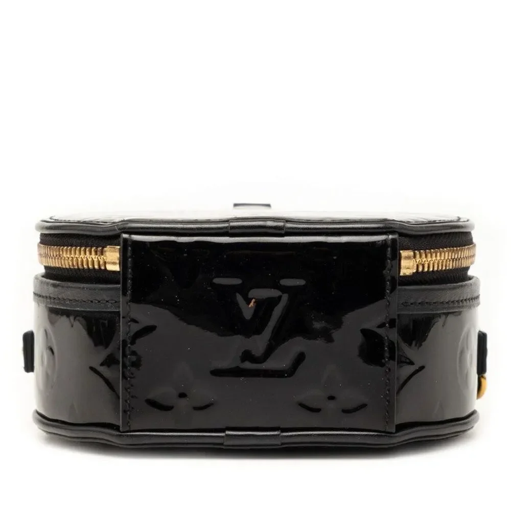 Louis Vuitton dirt handle flaws